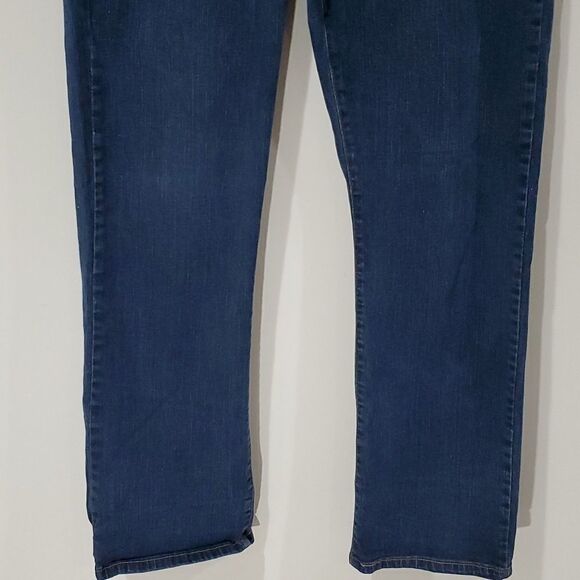 Levi's 512 perfectly shaping straight leg jeans - Picture 3 of 8